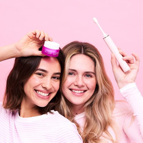 70 Toothbrush and powder bundle withmodels pink0072